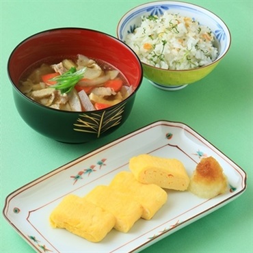 １からはじめる和食の基本～だしの取り方と卵焼きの巻くコツ～